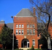 Building Photo - 1422 East Capitol St NE