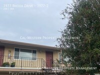 Building Photo - Spacious 2 bedroom 1 Bath Upstairs End Unit