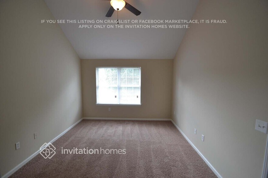 Building Photo - 2326 Lomax Ct SE