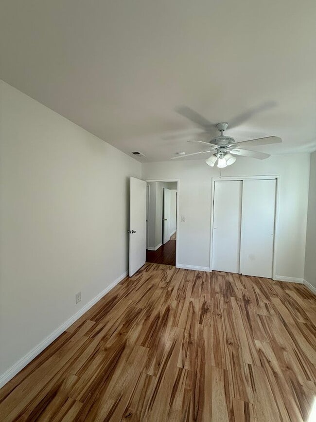 Building Photo - Beautiful 4 Bedroom, 2 Bathroom Arleta Hom...