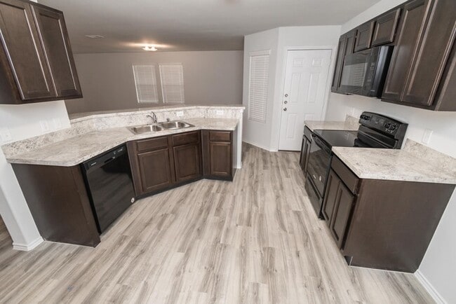 Building Photo - Alamosa Springs - 5748 Paseo Place, Bryan,...