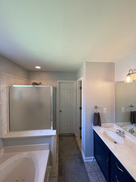 Building Photo - 11244 Black Sheep Dr