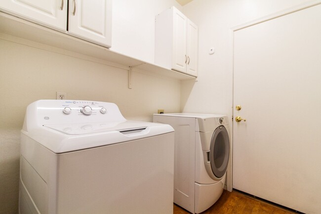 Building Photo - **NOW AVAILABLE** Gilbert 3 bed 2 bath Spa...