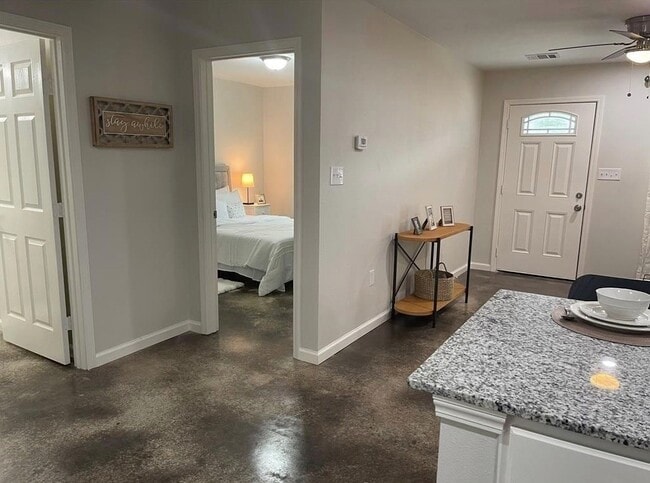 Building Photo - 635 Doctor M.L.K. Jr Dr