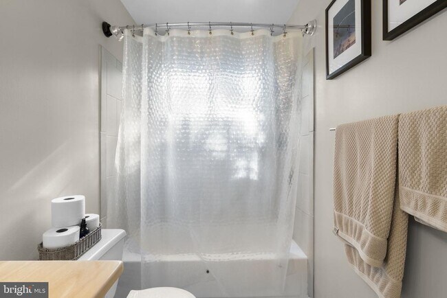 Building Photo - 14132 Bowsprit Ln