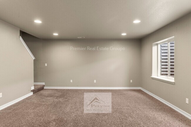 Building Photo - 6105 Fiddle Wy