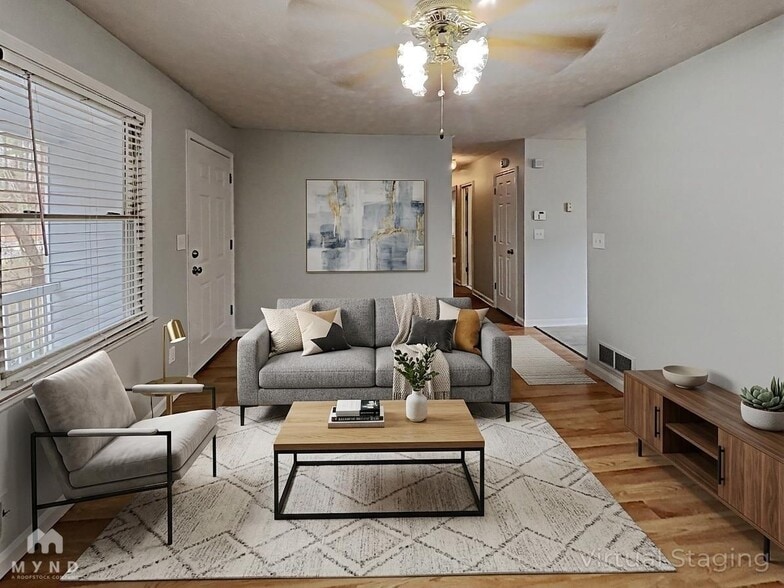 Building Photo - 10125 Village Dr NW