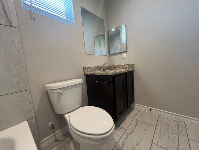 Building Photo - 6302 Luglio Ln