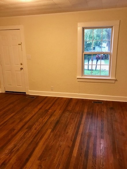 Living Room - 708 East St