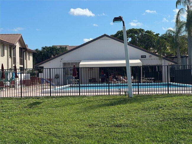 Building Photo - 7590 Tahiti Ln