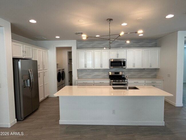 Building Photo - 24874 N 172nd Ave