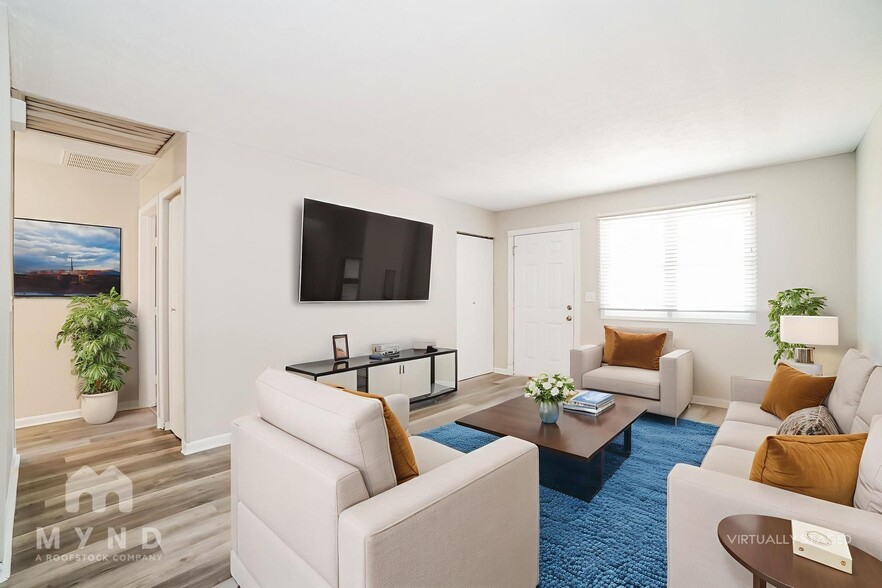 Building Photo - 1484 Willow View Dr