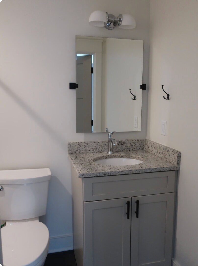 Building Photo - 2747 Jersey Ave