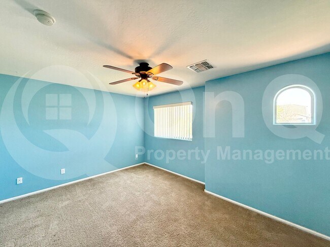 Building Photo - 4413 E Odessa Dr