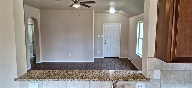 Building Photo - 1809 Prairie View Dr