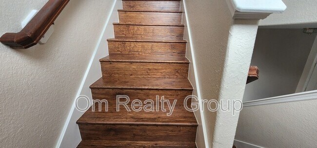 Building Photo - 9710 Fieldbloom Ln