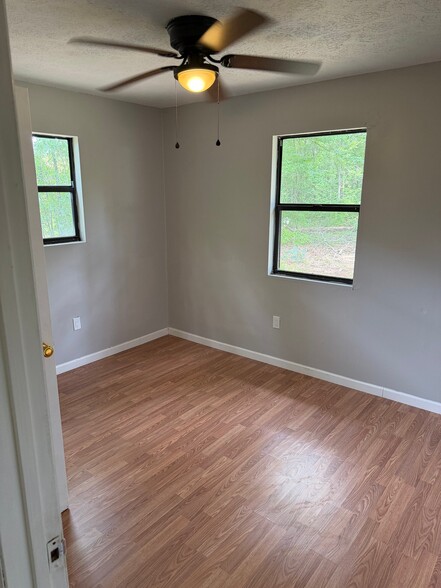 Building Photo - 135 McLin Ln