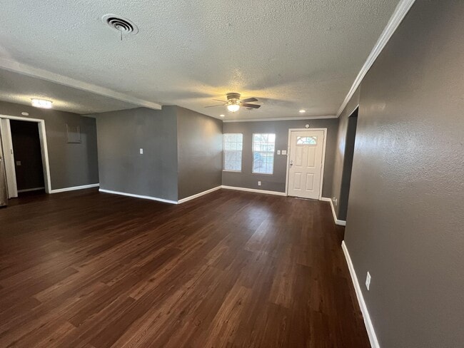 Building Photo - 5504 Wheaton Dr