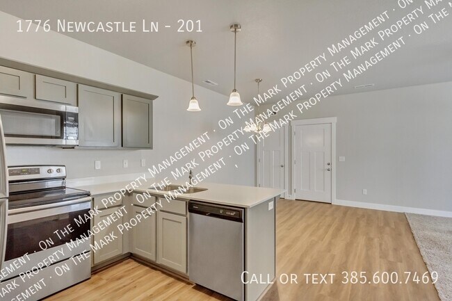 Building Photo - 1776 W Newcastle Ln