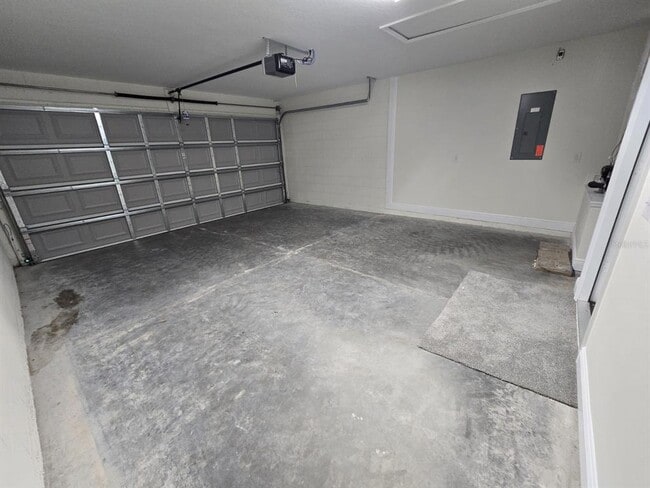 Building Photo - 560 Sumner Ave