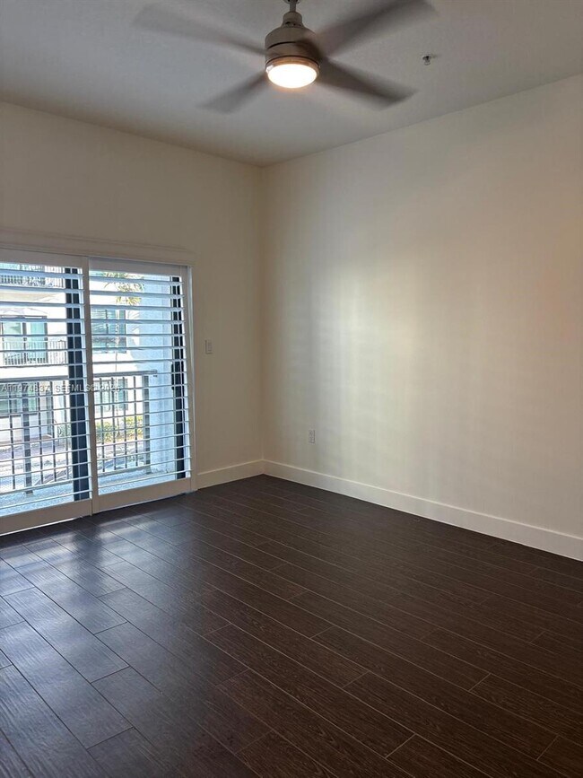 Building Photo - 4700 NW 84th Ave