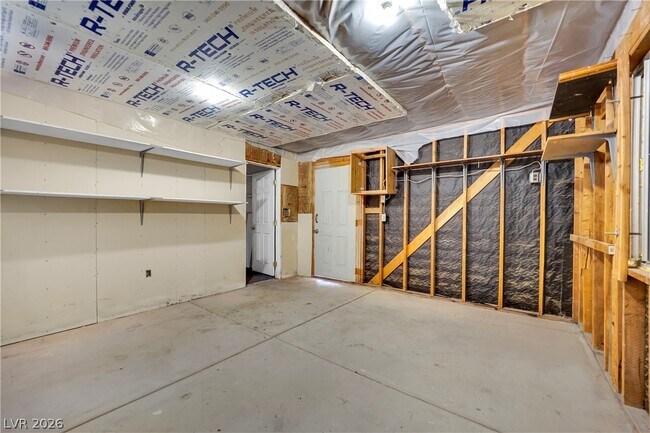 Building Photo - 756 Charwood Cir