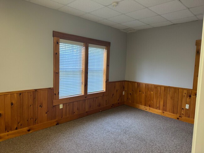 Building Photo - 150 Lighthouse Ln