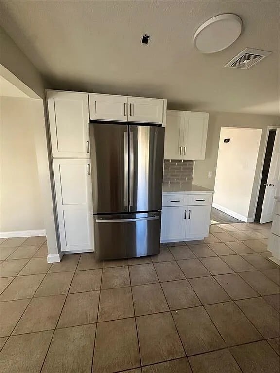 Building Photo - 74 Lake St