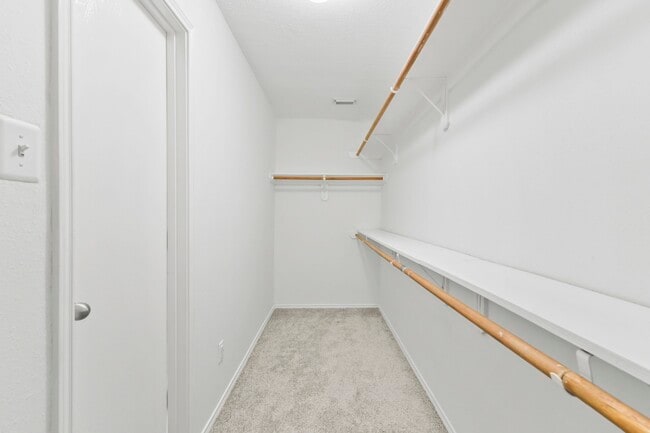 Building Photo - 1611 Hade Meadow Ln