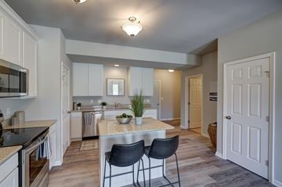 Building Photo - 617 McKay Way