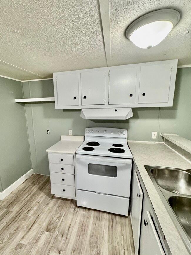 Building Photo - 646 Rices Creek Rd