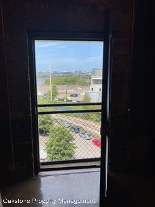 Building Photo - 2 br, 2 bath House - 201 Hull Street Unit 51