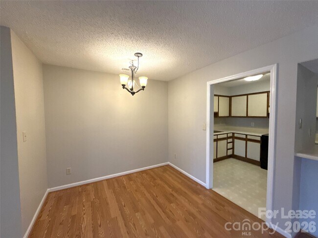 Building Photo - 1001 Churchill Downs Ct