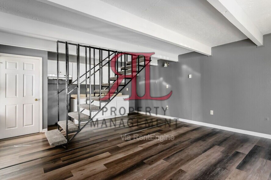 Building Photo - 4925 Myers Rd