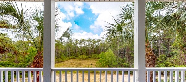 Building Photo - Beautiful 2/2 stand alone home in Santa Ro...