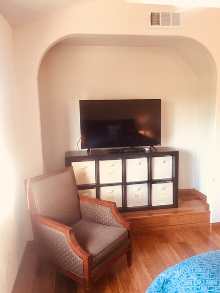 Building Photo - 2657 Cazadero Dr