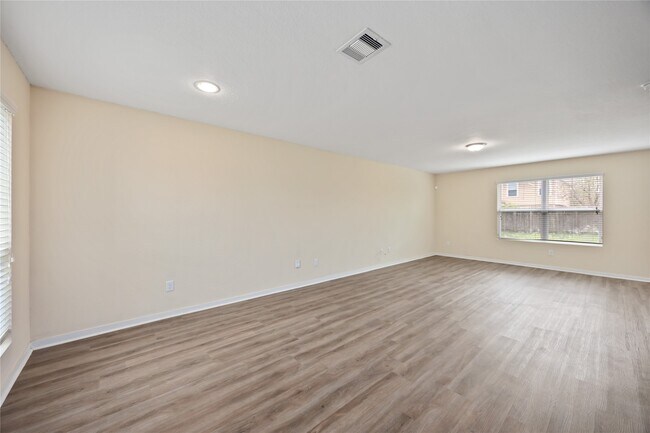 Building Photo - 1026 Carolina Wren Cir