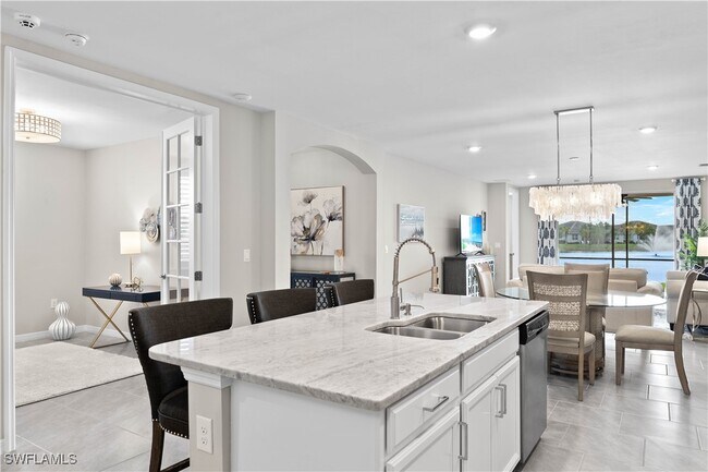 Building Photo - 14558 Edgewater Cir