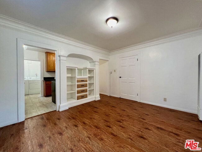 Building Photo - 4115 Halldale Ave