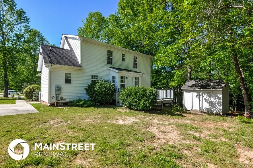 Building Photo - 14 Greenbrier Ct