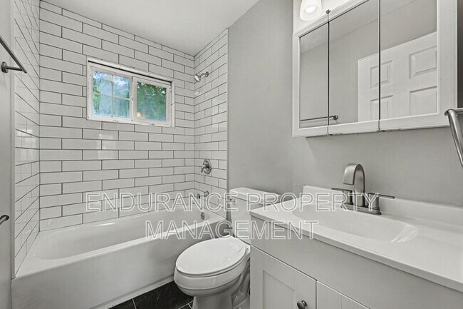 Building Photo - 1780 Academy Pl
