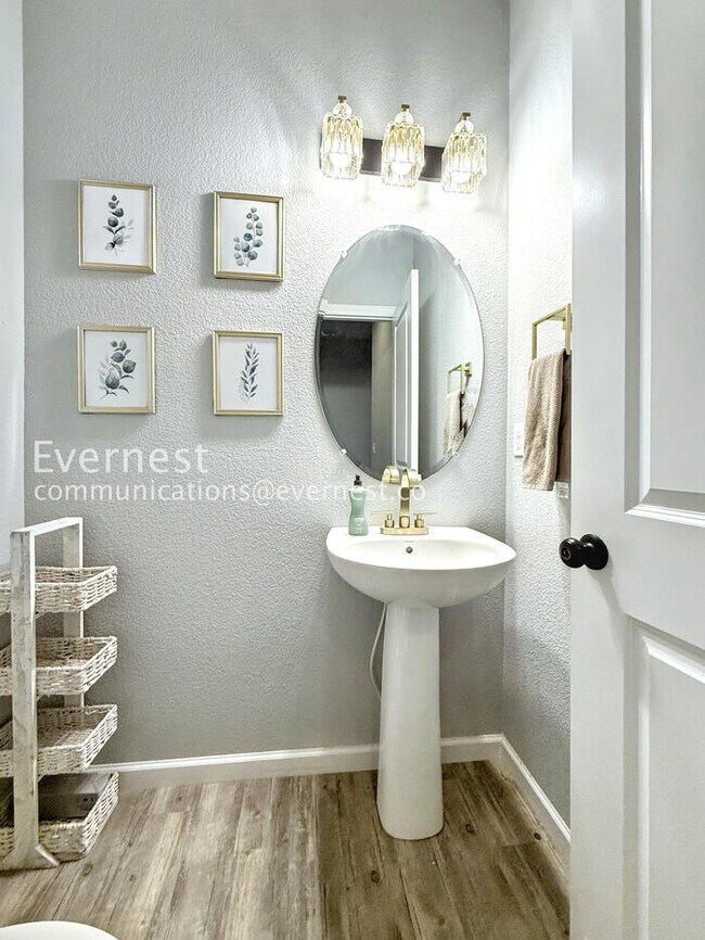 Building Photo - 1123 Huntington Ave