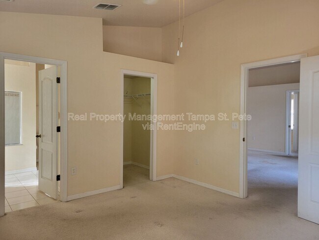 Building Photo - 1314 Avonwood Ct