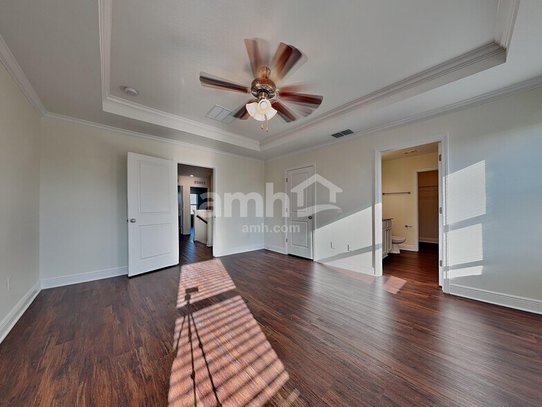 Building Photo - 20235 Calla Lily Dr