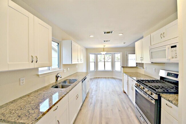 Building Photo - 12719 Acadian Trail