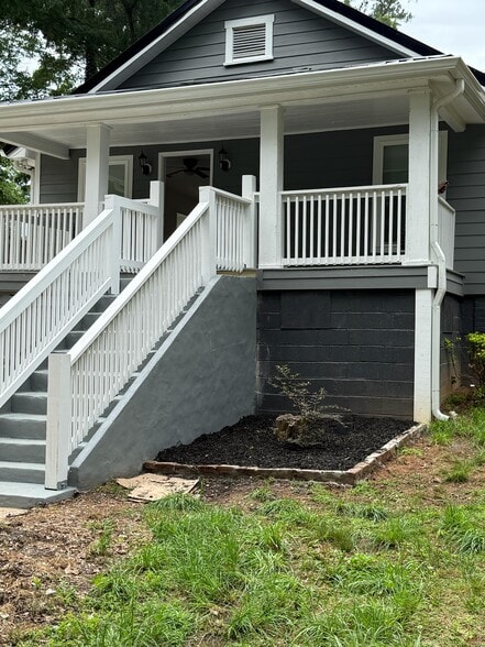 Building Photo - 227 Tolbert St NE