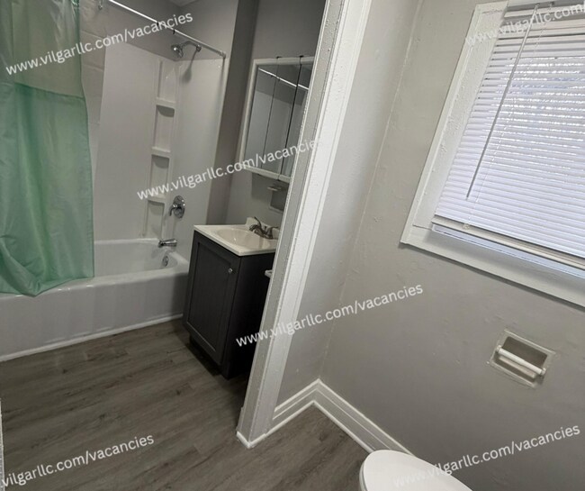 Building Photo - 4200 Jefferson St