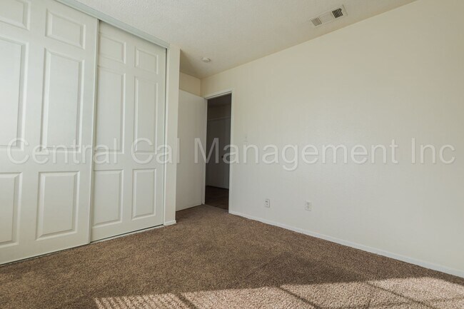 Building Photo - 3 Bedroom, 2 Bath Home - $2095 per month!