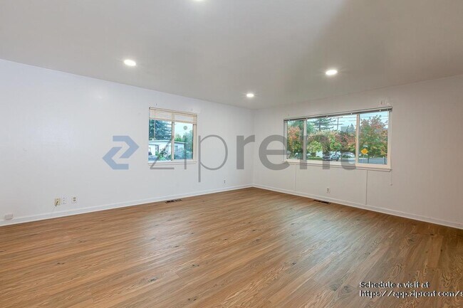 Building Photo - 3040 Blane Way