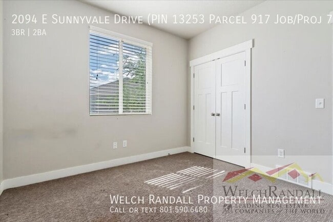 Building Photo - 2094 E Sunnyvale Dr